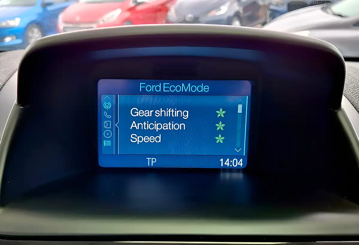 Used 2016 Ford Fiesta Zetec White - Interior and Exterior details 15