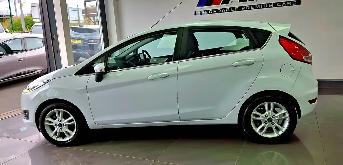 Used 2016 Ford Fiesta Zetec White - Interior and Exterior details 2