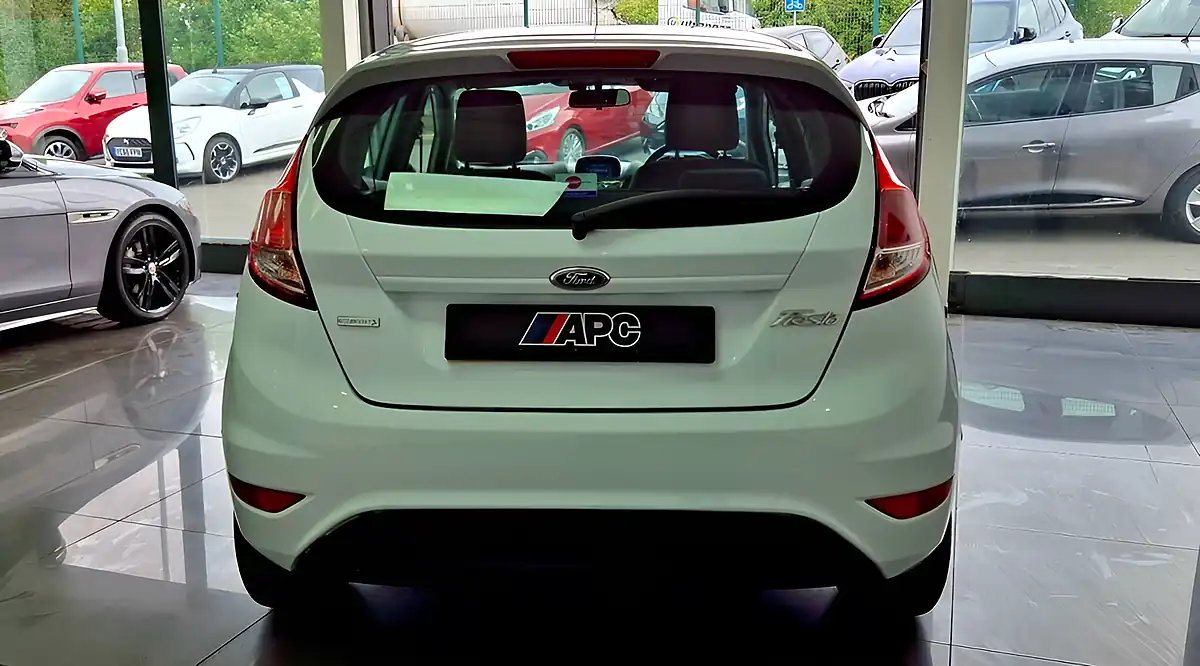 Used 2016 Ford Fiesta Zetec White - Interior and Exterior details 5
