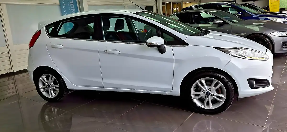 Used 2016 Ford Fiesta Zetec White - Interior and Exterior details 7