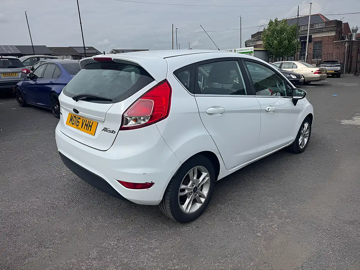 Used 2016 Ford Fiesta Zetec White - Interior and Exterior details 2