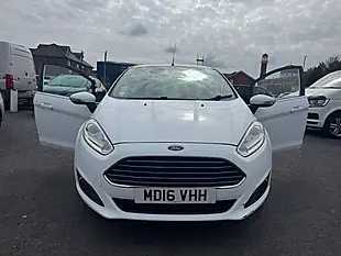 Used 2016 Ford Fiesta Zetec White - Interior and Exterior details 3