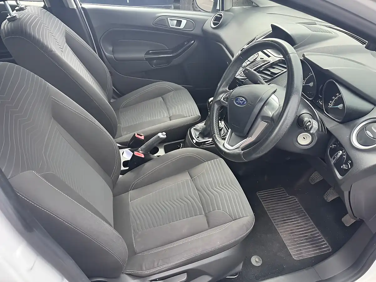 Used 2016 Ford Fiesta Zetec White - Interior and Exterior details 9