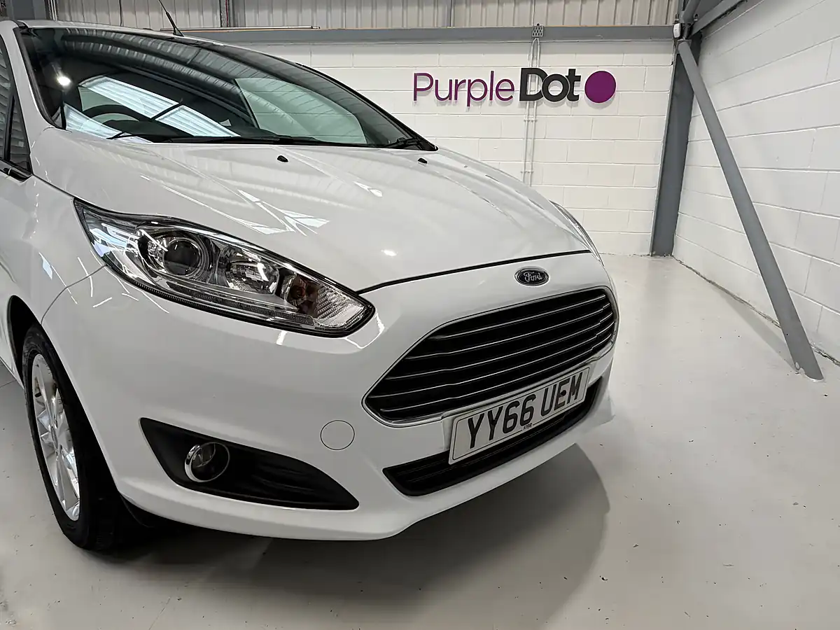 Used 2016 Ford Fiesta Zetec White - Interior and Exterior details 3