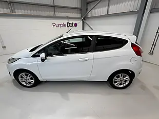 Used 2016 Ford Fiesta Zetec White - Interior and Exterior details 4