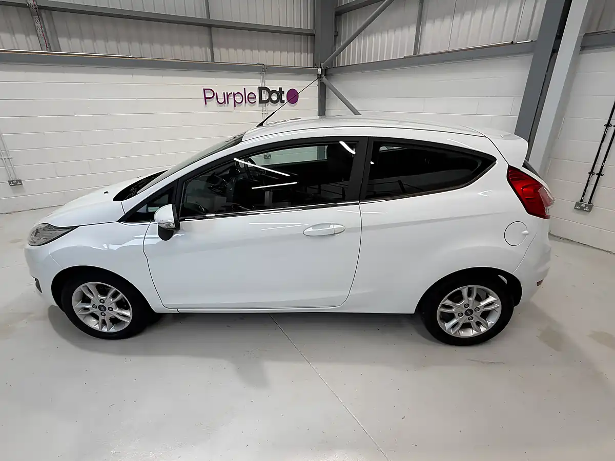Used 2016 Ford Fiesta Zetec White - Interior and Exterior details 4