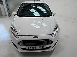 Used 2016 Ford Fiesta Zetec White - Interior and Exterior details 5