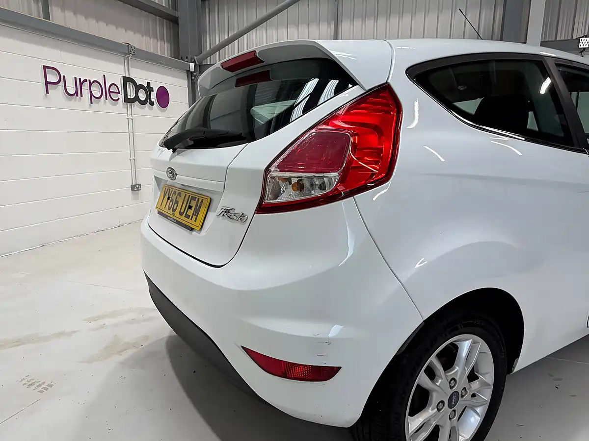Used 2016 Ford Fiesta Zetec White - Interior and Exterior details 7