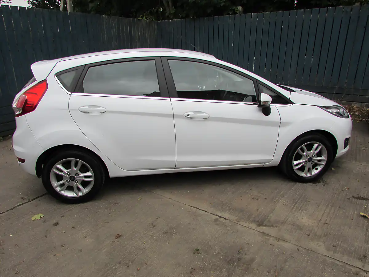 Used 2016 Ford Fiesta Zetec White - Interior and Exterior details 3
