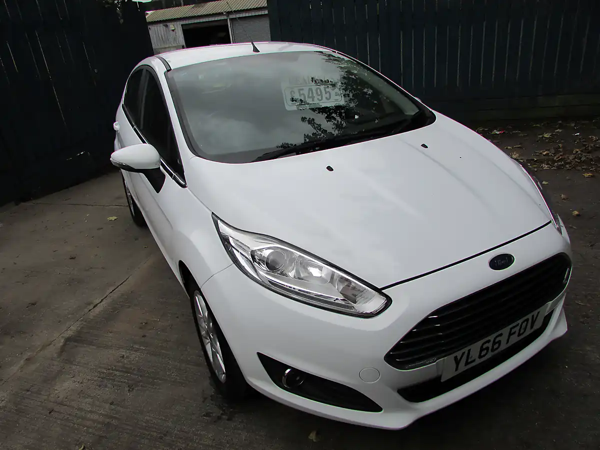 Used 2016 Ford Fiesta Zetec White - Interior and Exterior details 9
