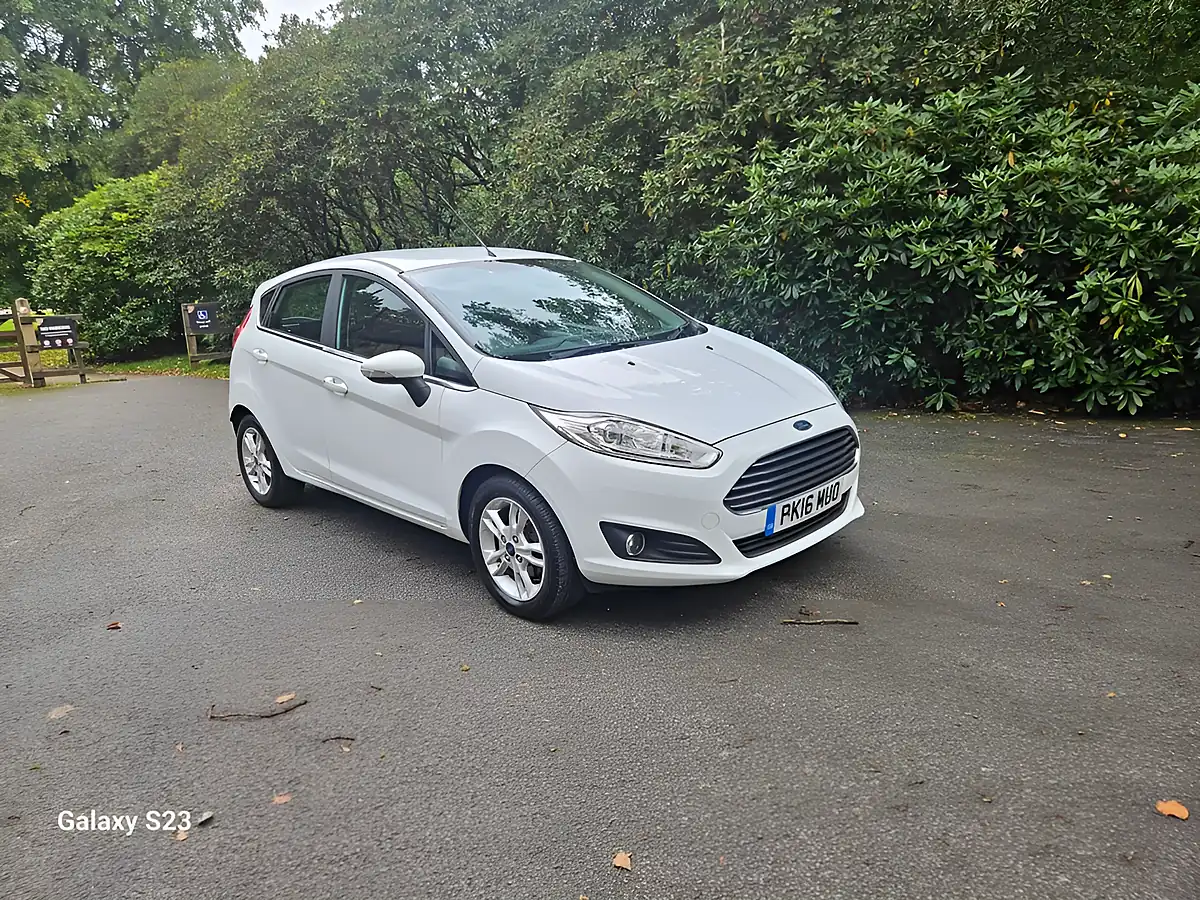 Used 2016 Ford Fiesta Zetec White - Interior and Exterior details 11