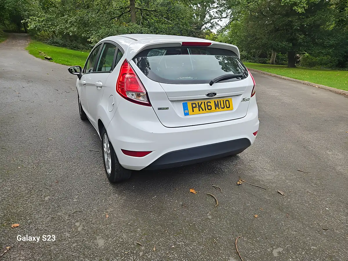 Used 2016 Ford Fiesta Zetec White - Interior and Exterior details 18