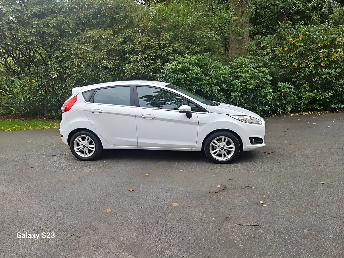 Used 2016 Ford Fiesta Zetec White - Interior and Exterior details 3