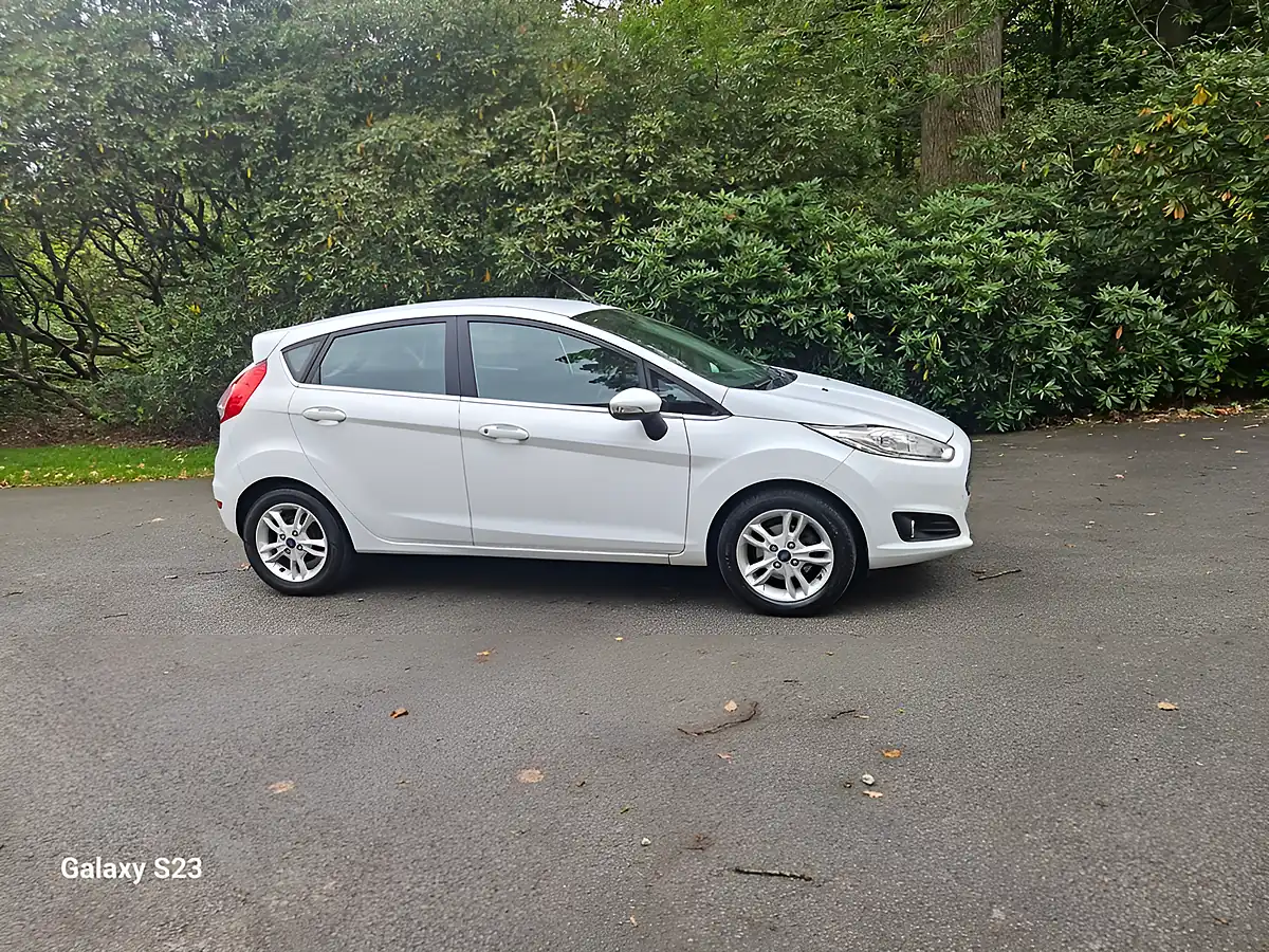 Used 2016 Ford Fiesta Zetec White - Interior and Exterior details 4