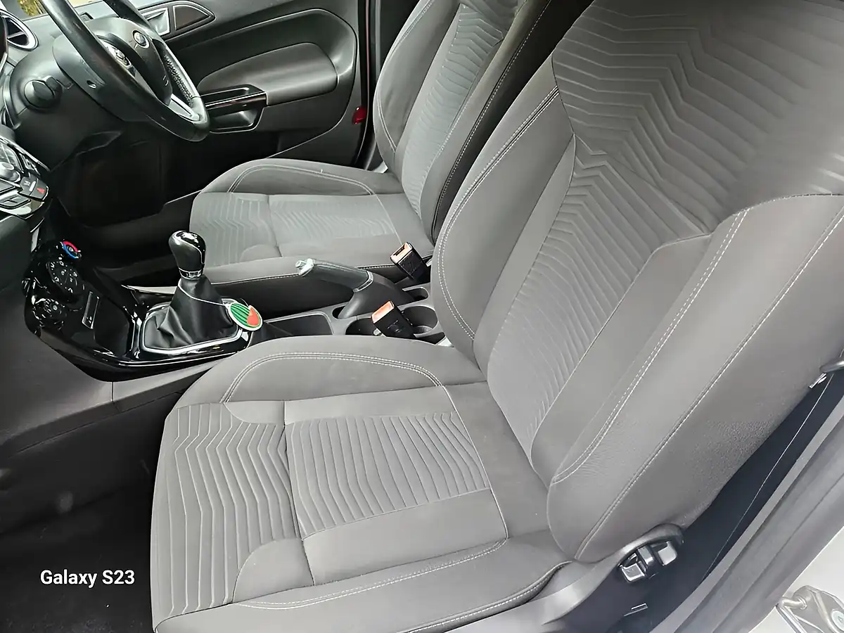 Used 2016 Ford Fiesta Zetec White - Interior and Exterior details 5
