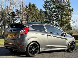 Used 2016 Ford Fiesta Ztech S Metallic Grey - Interior and Exterior details 5