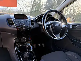 Used 2016 Ford Fiesta Ztech S Metallic Grey - Interior and Exterior details 8