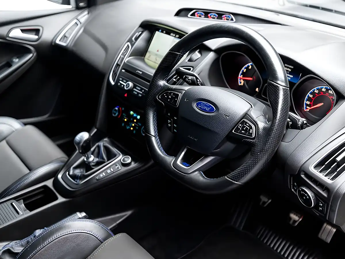 Used 2016 Ford Focus RS Black - Interior and Exterior details 19