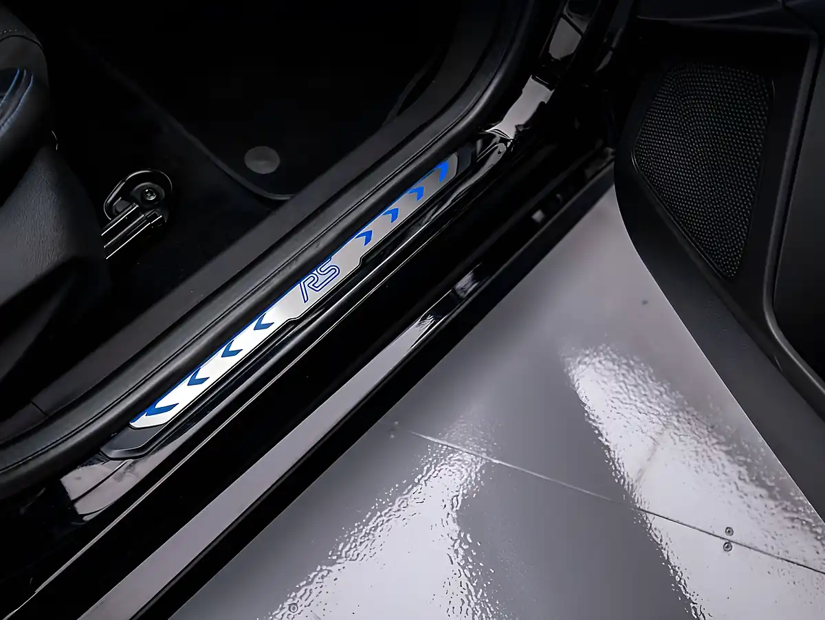 Used 2016 Ford Focus RS Black - Interior and Exterior details 20