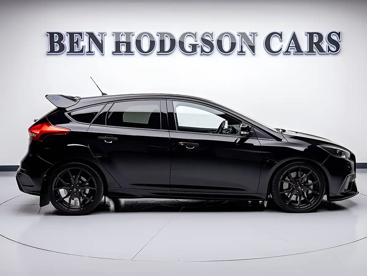 Used 2016 Ford Focus RS Black - Interior and Exterior details 5
