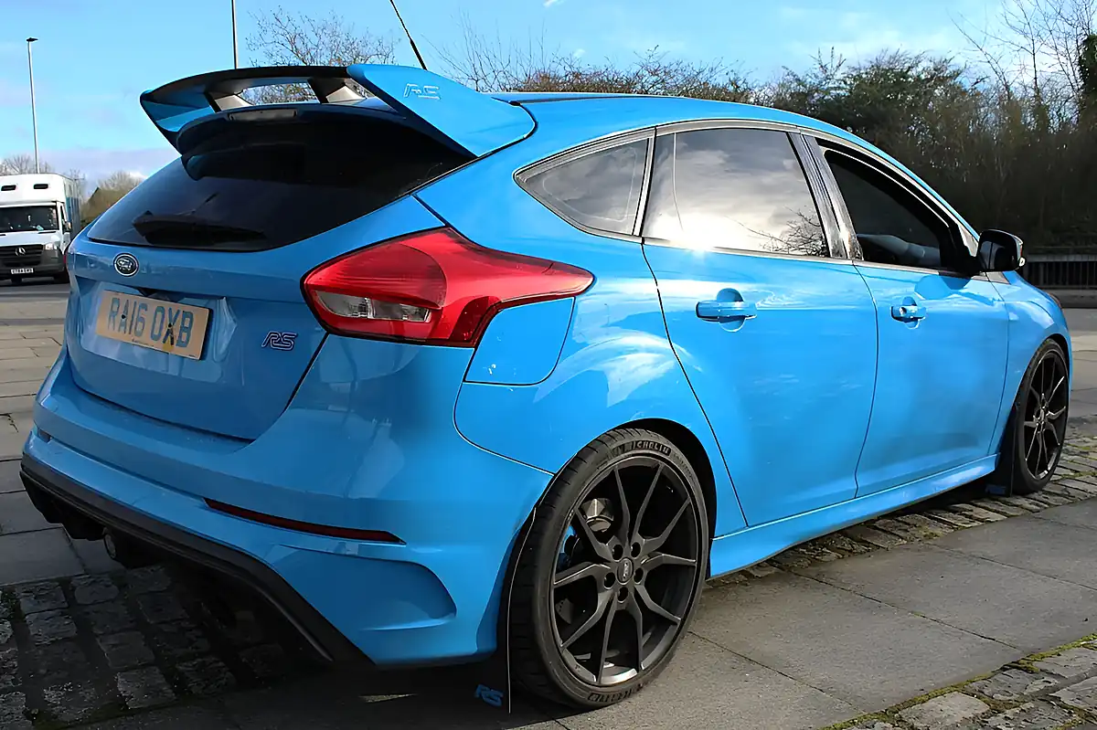 Used 2016 Ford Focus RS Blue - Interior and Exterior details 8