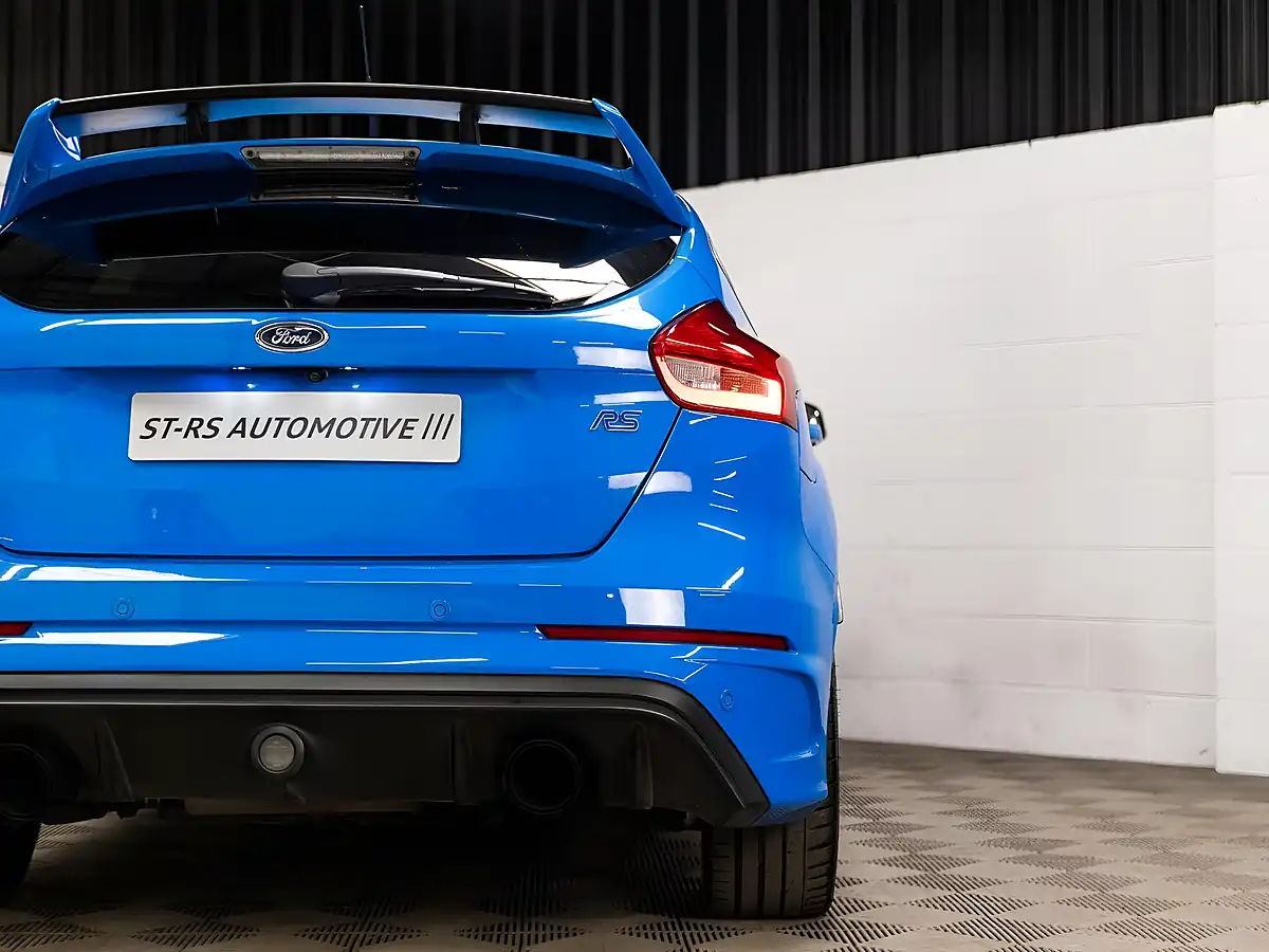Used 2016 Ford Focus RS Blue - Interior and Exterior details 10