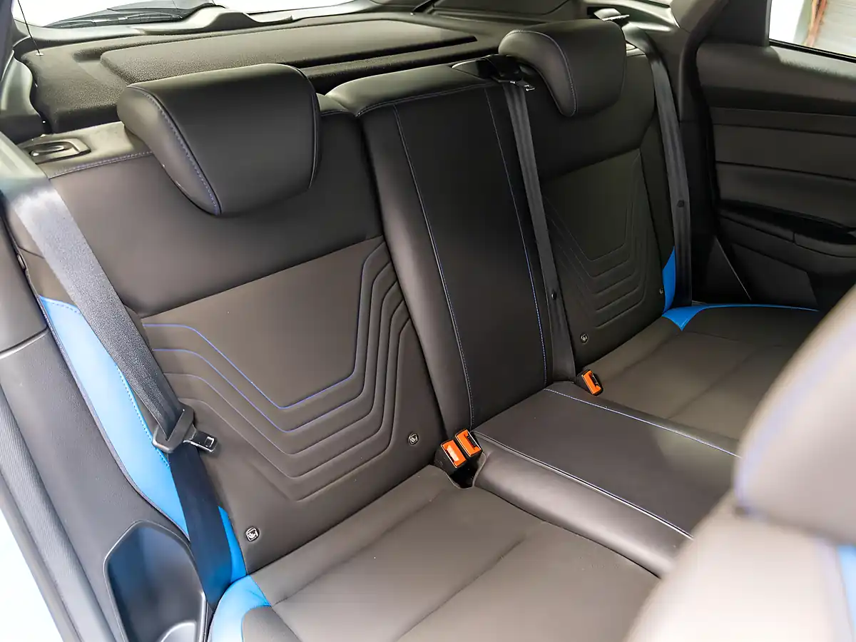 Used 2016 Ford Focus RS Blue - Interior and Exterior details 11