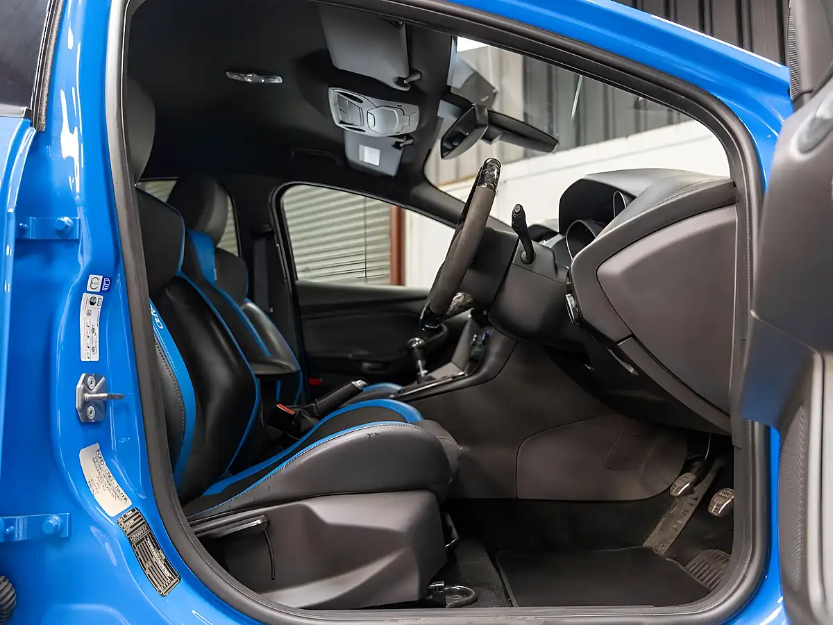 Used 2016 Ford Focus RS Blue - Interior and Exterior details 19