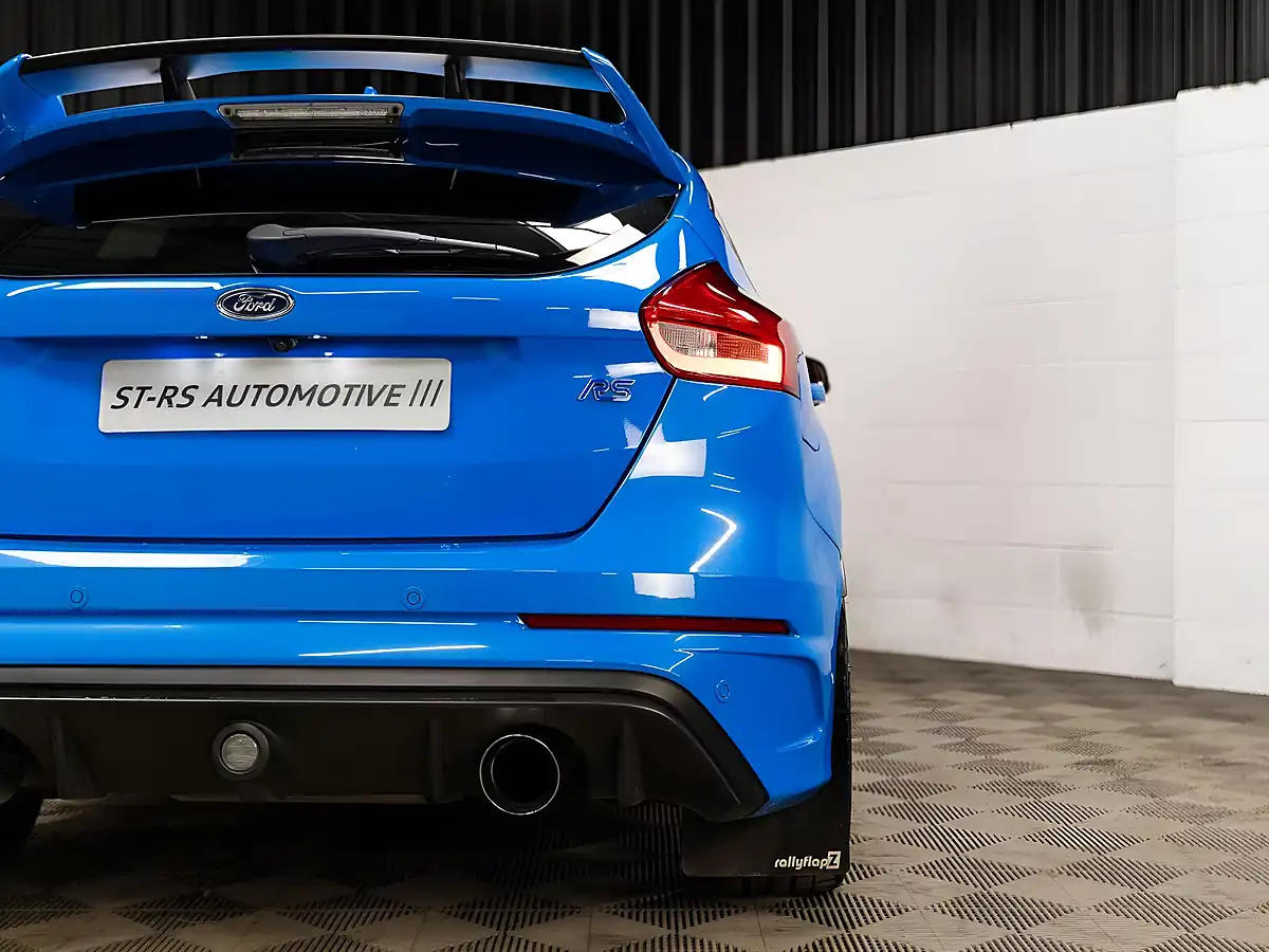 Used 2016 Ford Focus RS Blue - Interior and Exterior details 10
