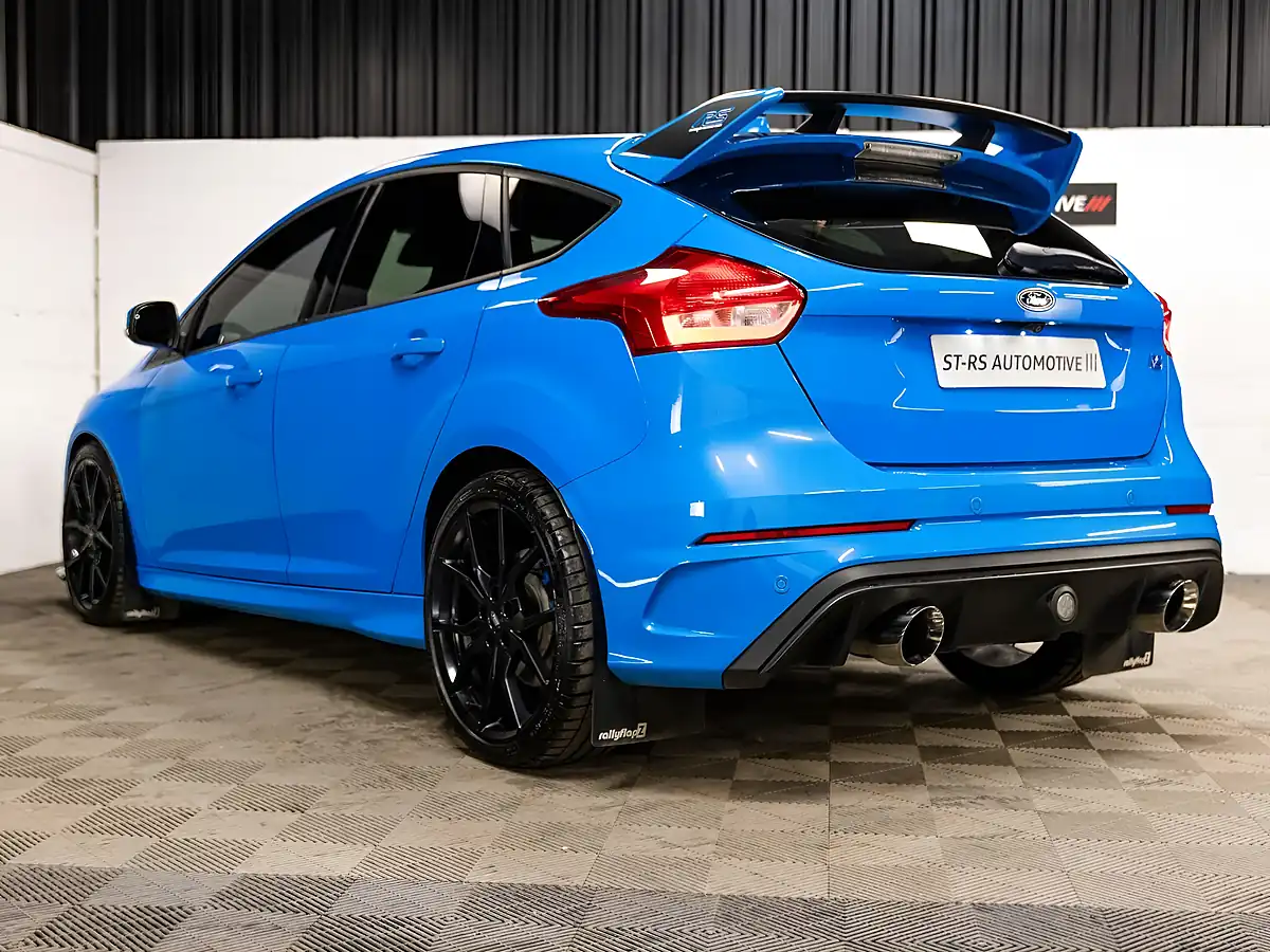 Used 2016 Ford Focus RS Blue - Interior and Exterior details 3