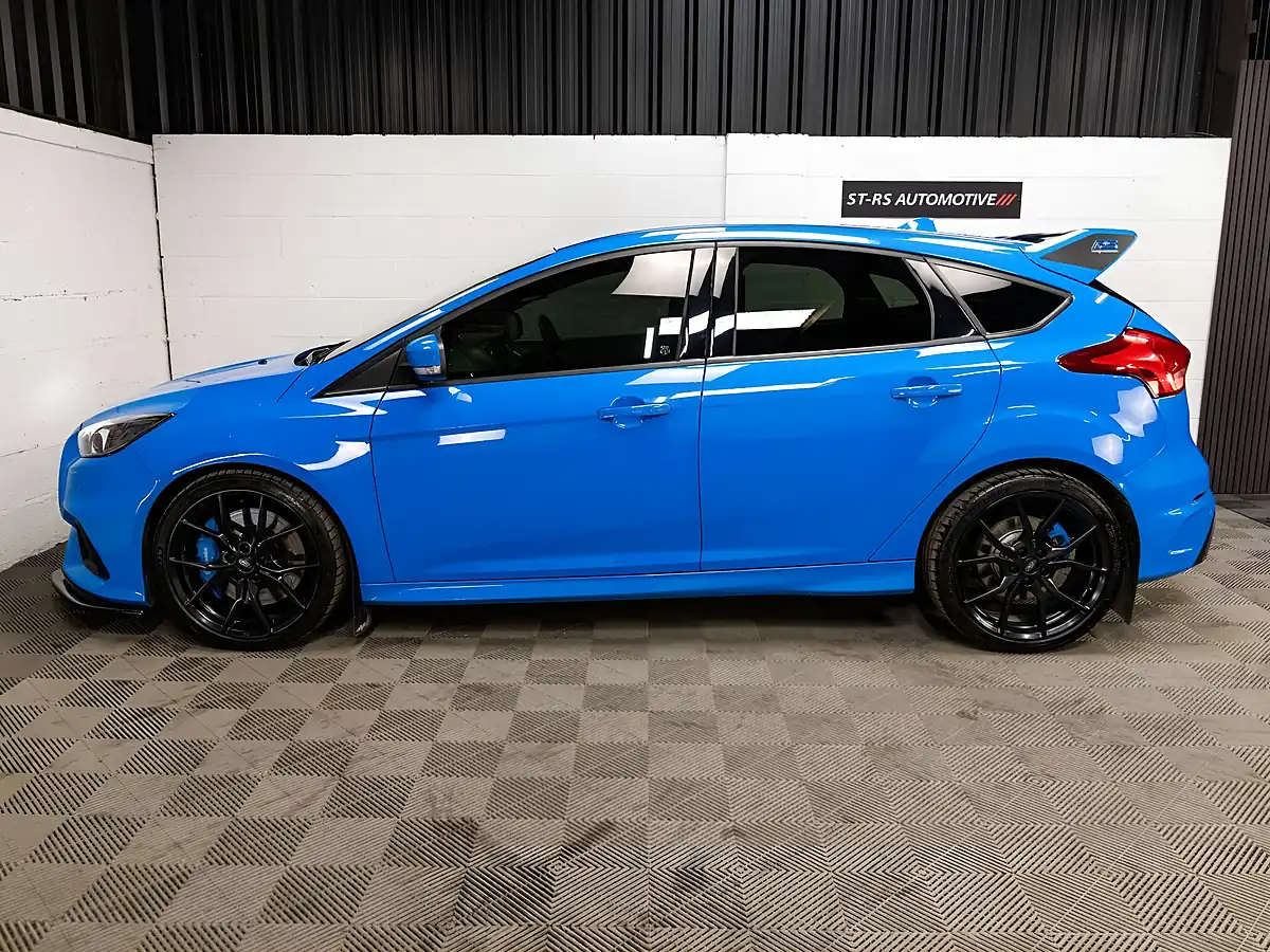Used 2016 Ford Focus RS Blue - Interior and Exterior details 4