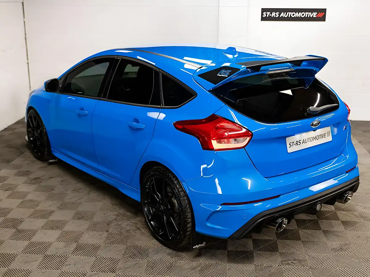 Used 2016 Ford Focus RS Blue - Interior and Exterior details 8