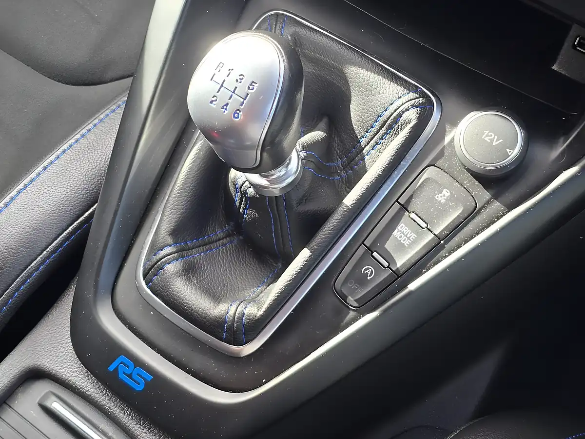 Used 2016 Ford Focus RS Blue - Interior and Exterior details 17