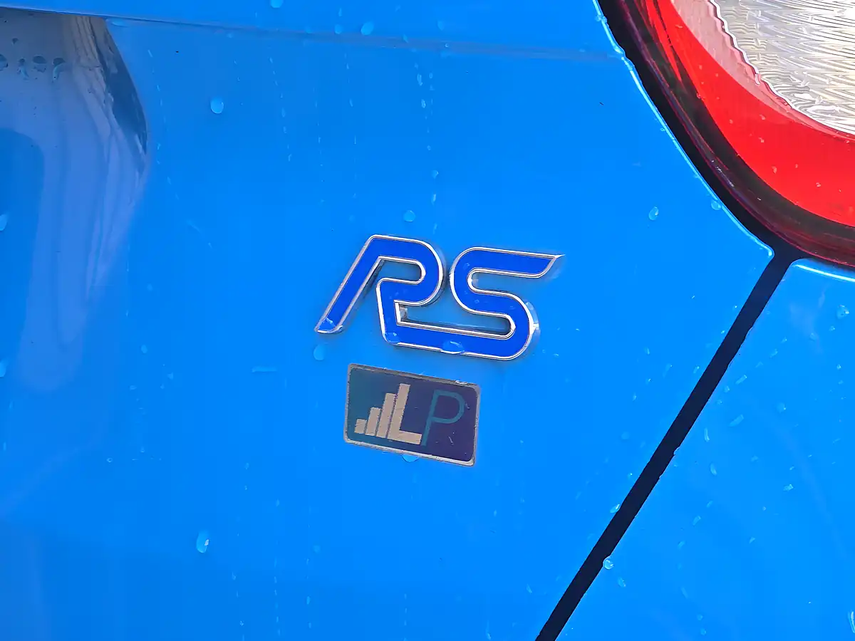 Used 2016 Ford Focus RS Blue - Interior and Exterior details 8