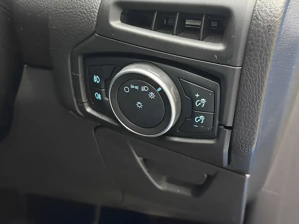 Used 2016 Ford Focus RS Blue - Interior and Exterior details 12
