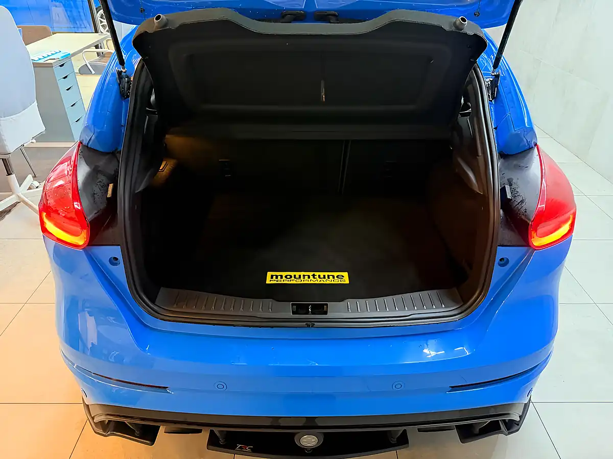 Used 2016 Ford Focus RS Blue - Interior and Exterior details 16