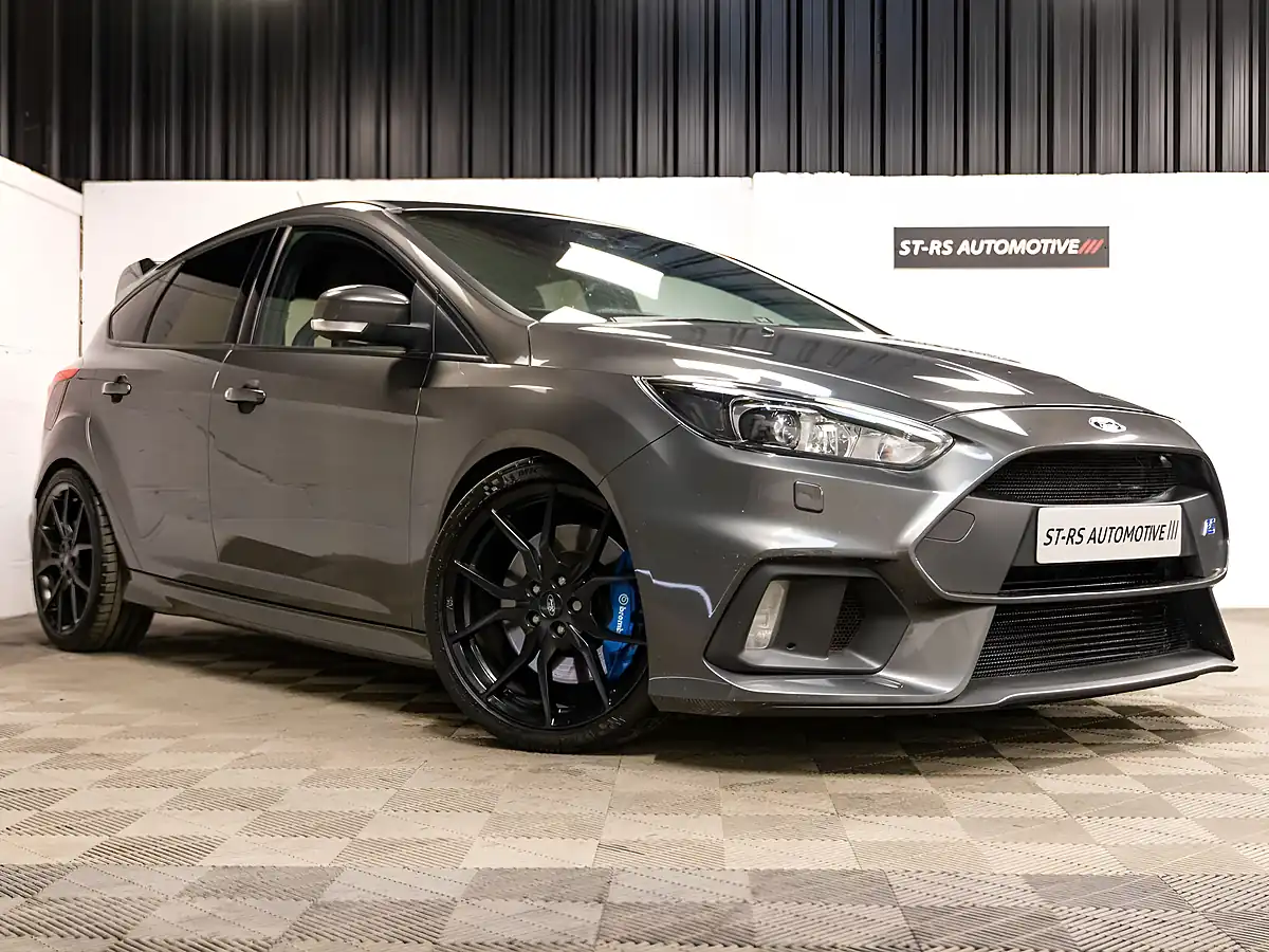 Used 2016 Ford Focus RS Grey - Front View