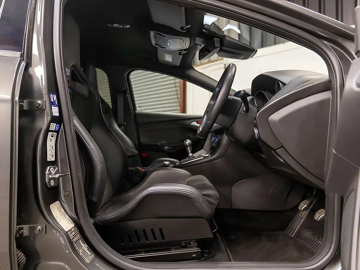 Used 2016 Ford Focus RS Grey - Interior and Exterior details 20