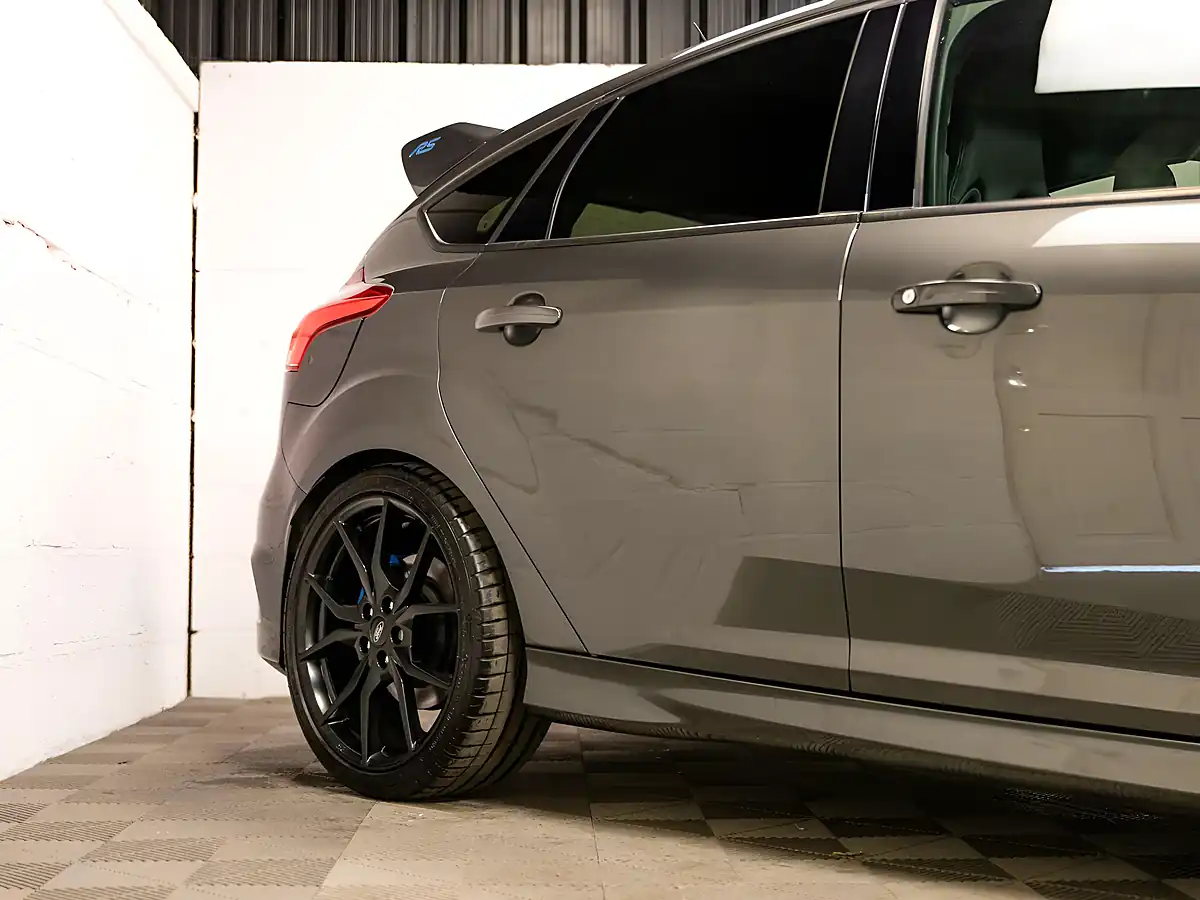 Used 2016 Ford Focus RS Grey - Interior and Exterior details 3
