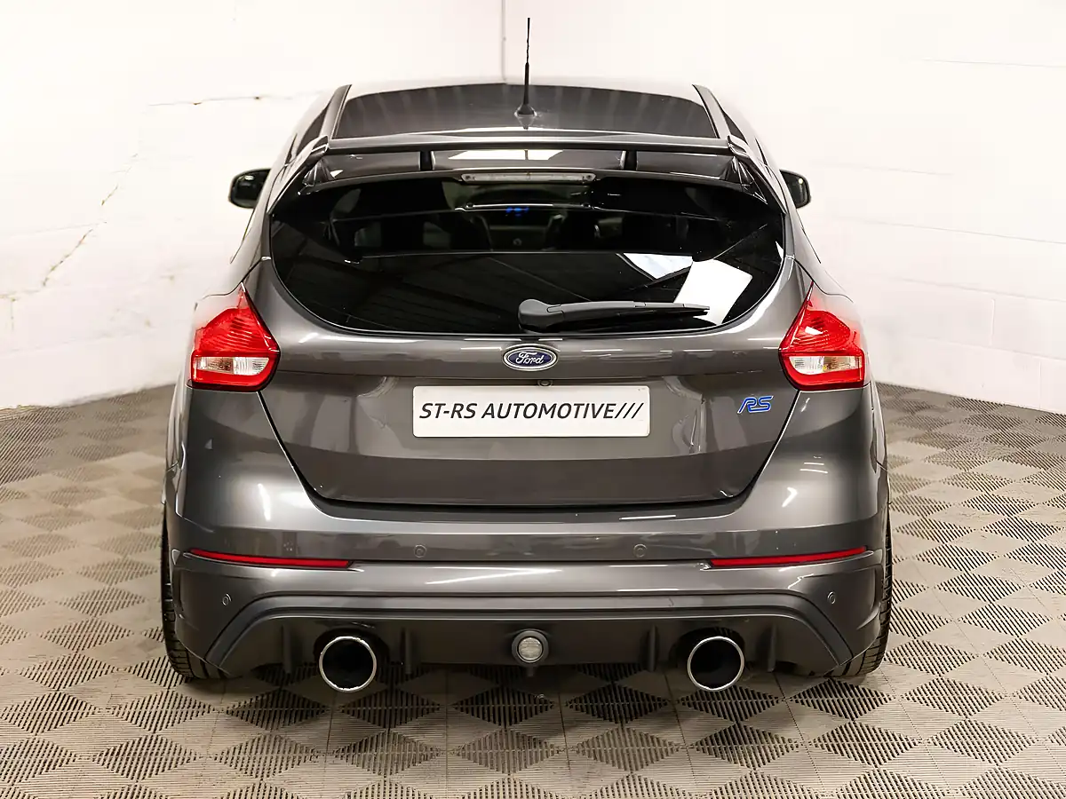 Used 2016 Ford Focus RS Grey - Interior and Exterior details 9