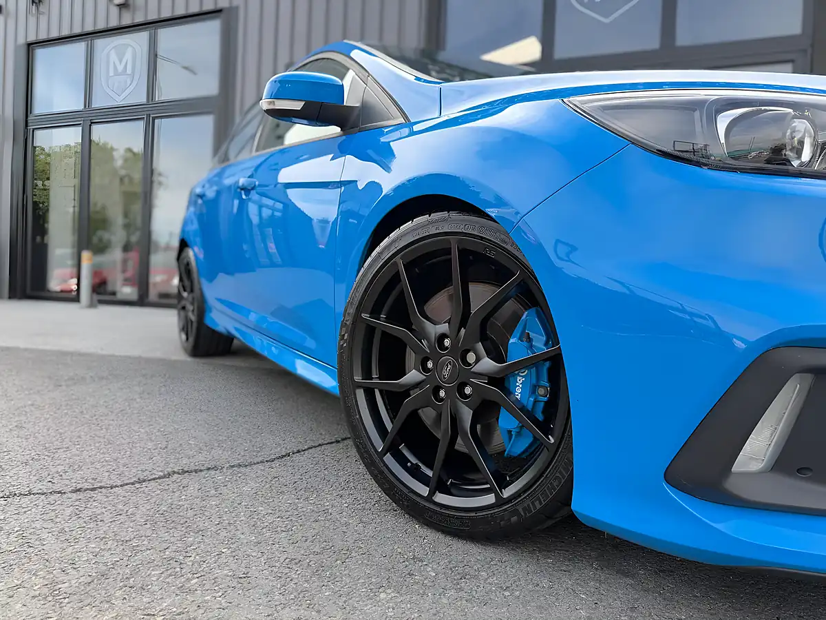 Used 2016 Ford Focus RS Nitrous Blue - Interior and Exterior details 7