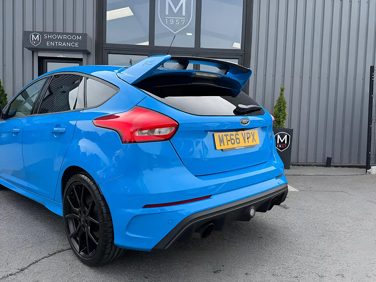 Used 2016 Ford Focus RS Nitrous Blue - Interior and Exterior details 8