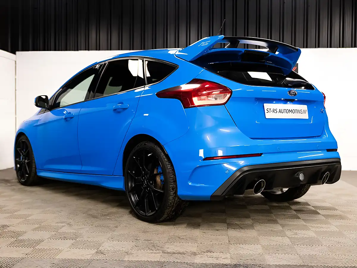 Used 2016 Ford Focus RS Nitrous Blue Metallic - Interior and Exterior details 3