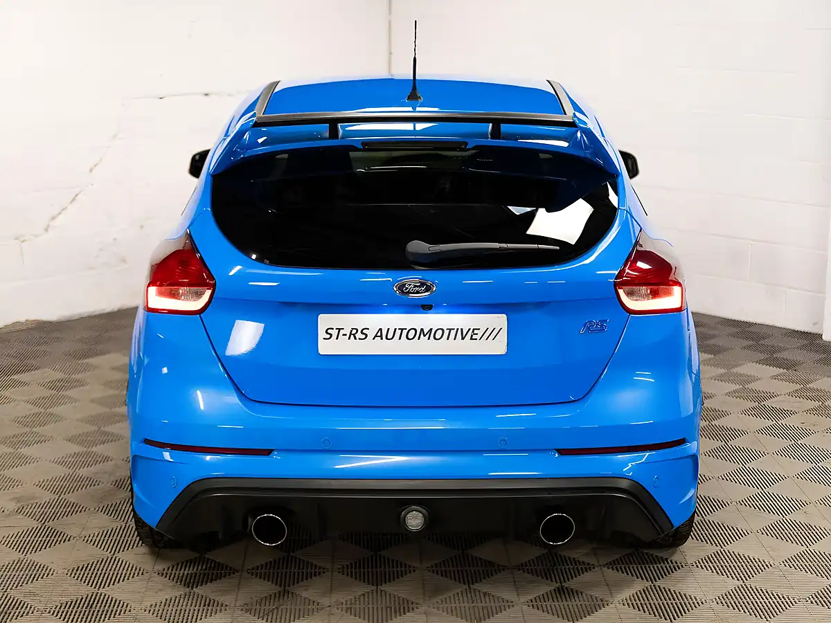 Used 2016 Ford Focus RS Nitrous Blue Metallic - Interior and Exterior details 9