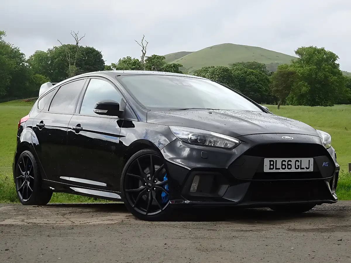 Used 2016 Ford Focus RS Shadow Black - Front View