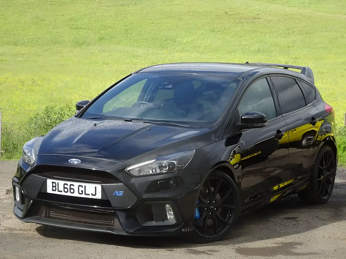 Used 2016 Ford Focus RS Shadow Black - Interior and Exterior details 10