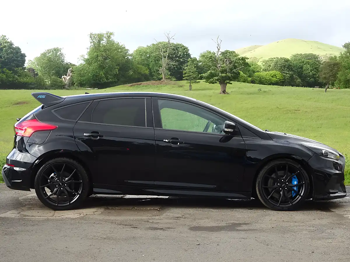 Used 2016 Ford Focus RS Shadow Black - Interior and Exterior details 16