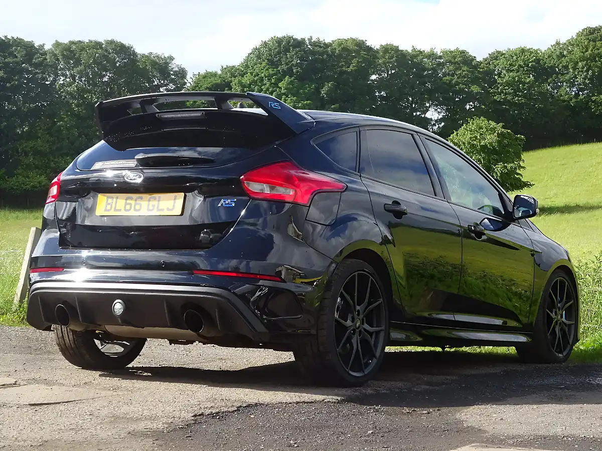 Used 2016 Ford Focus RS Shadow Black - Interior and Exterior details 17