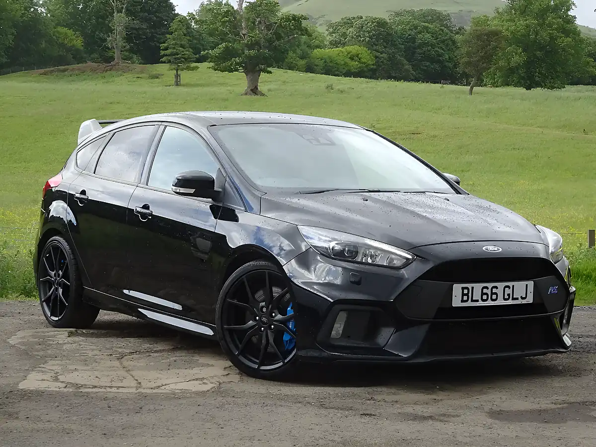 Used 2016 Ford Focus RS Shadow Black - Interior and Exterior details 5