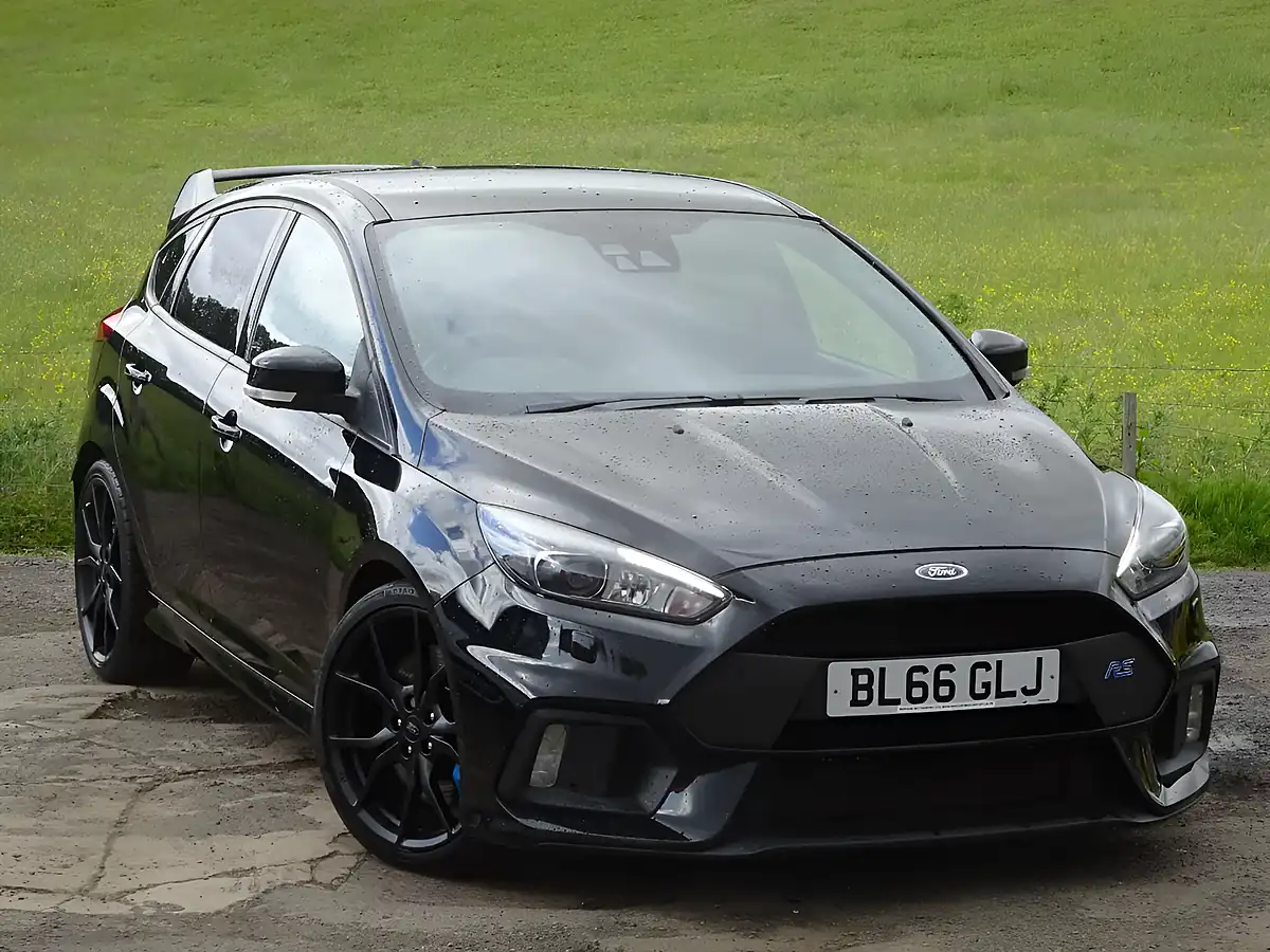 Used 2016 Ford Focus RS Shadow Black - Interior and Exterior details 7
